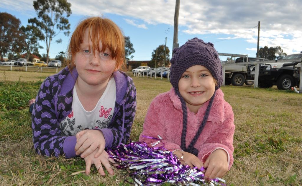 Sisters Sianna and Mardie Thomson. 